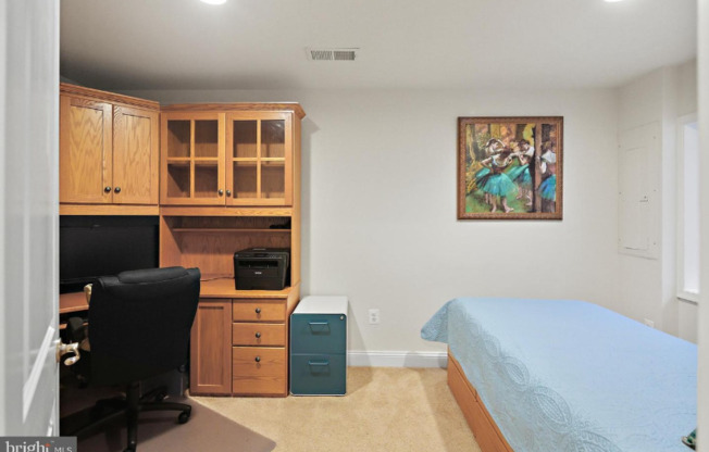 7200 DORCHESTER WOODS LN