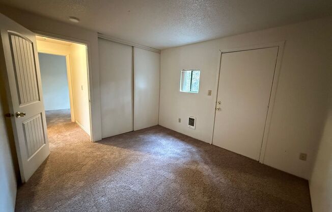 2 beds, 1 bath, 669 sqft, $1,245, Unit 39