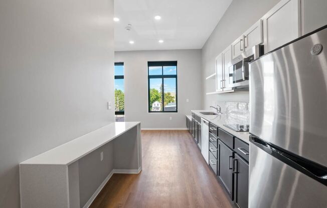 Studio, 1 bath, 390 sqft, $895, Unit 2323