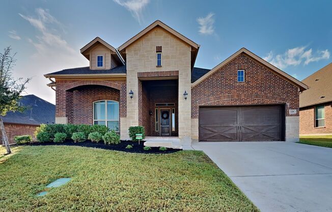 AMAZING HOME IN ALEDO!