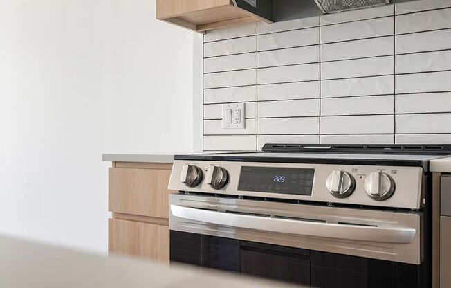 Studio, 1 bath, 444 sqft, $2,975, Unit 1-1C