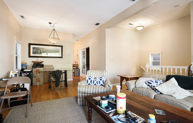 1337 W Fletcher