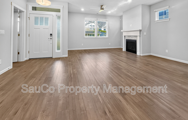 3909 SE ZIRCON LN