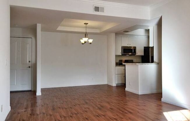 14430 Benefit St Apt 201