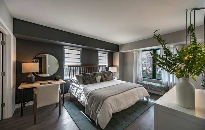 cambridge park apartment master bedroom