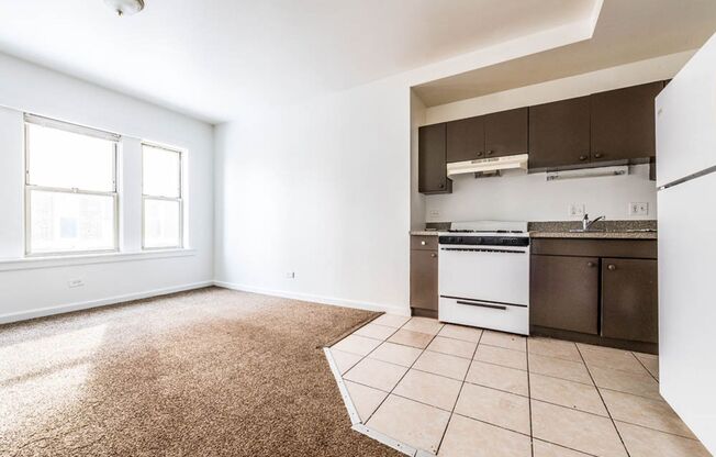 7131 S Yates