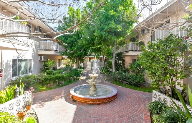 445 E Magnolia Blvd