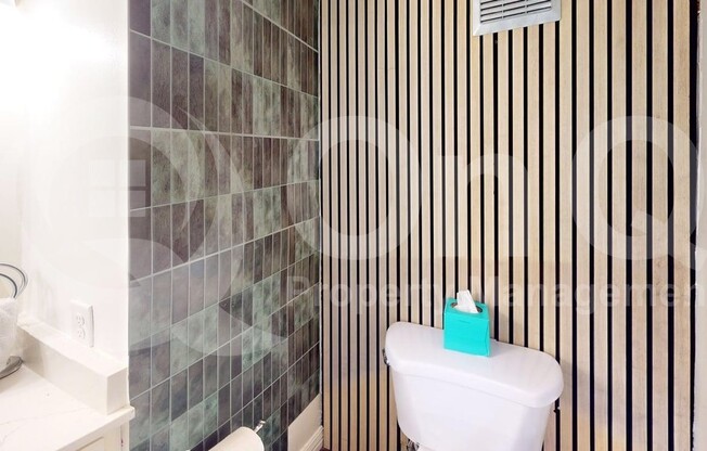 1 bed, 1.5 baths, 884 sqft, $1,750, Unit 2103