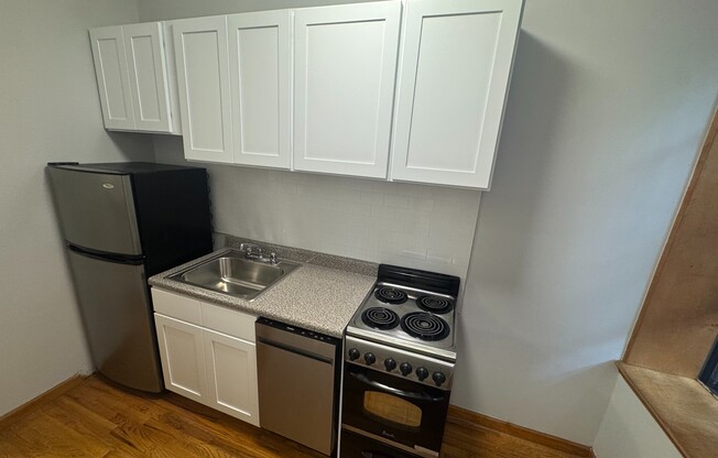 462 9 AVE