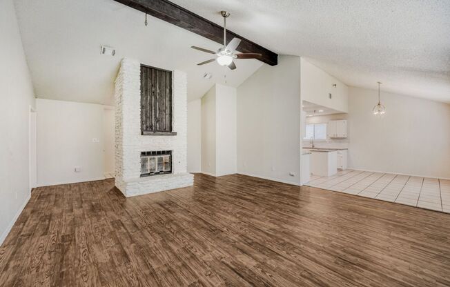 Single story 3 bedroom 2 bath home in Gracywoods