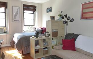 Studio, 1 bath, $3,000, Unit 2C