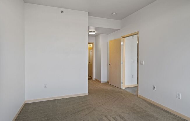 1 bed, 1 bath, 746 sqft, $1,800, Unit 0413