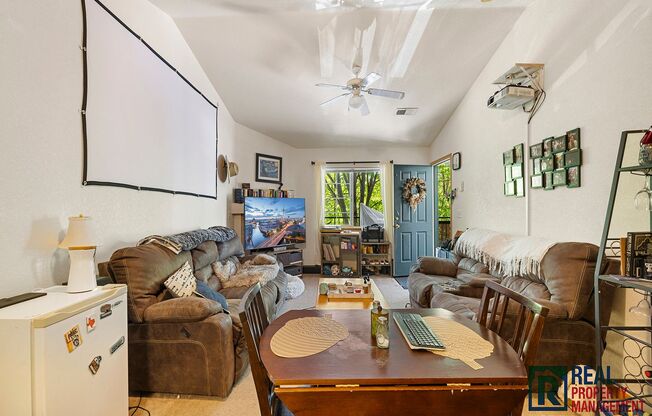 2 Bed, 2 Bath Condo Near CSU!