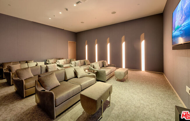 2 beds, 2 baths, 1,305 sqft, $4,800, Unit 2811