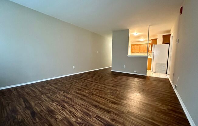 1 bed, 1 bath, $1,195, Unit 102