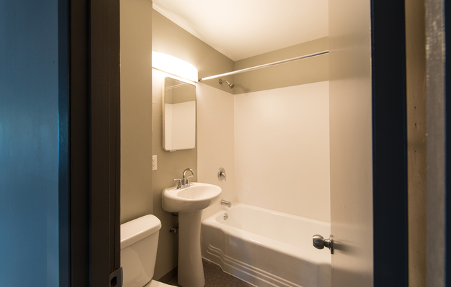 Park Cedar Apartments LLC