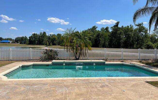 RIVERVIEW POOL HOME FOR RENT