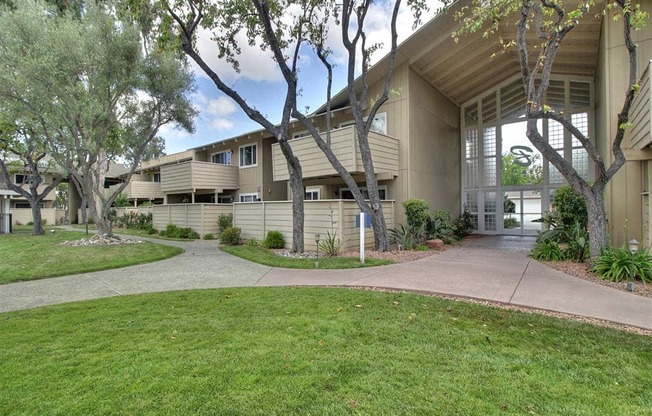 Lush Landscaping And Park-Like Setting at Balboa Apartments, Sunnyvale