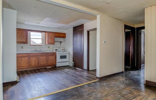 1418 Lenz Ave Ambridge