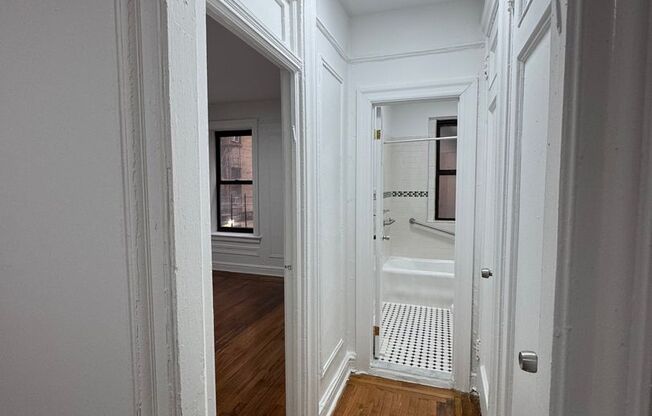 712 West 176 Realty LLC