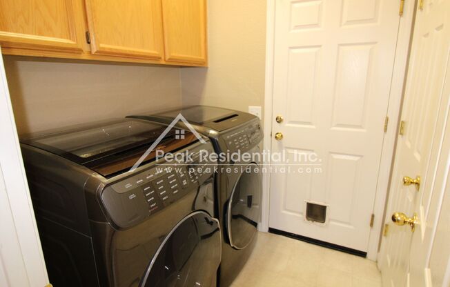 3 beds, 2 baths, $2,600