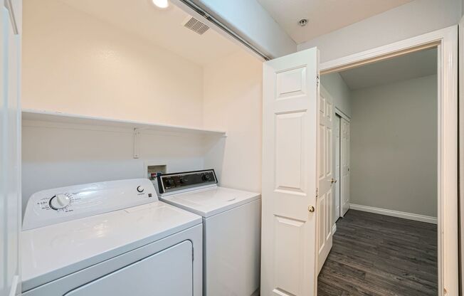 2 beds, 2 baths, $1,575, Unit Unit 101