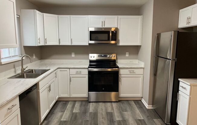 2 beds, 1.5 baths, 1,200 sqft, $1,900, Unit 8130-07