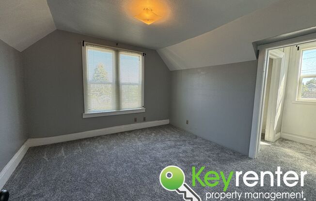 3 beds, 1 bath, $2,450