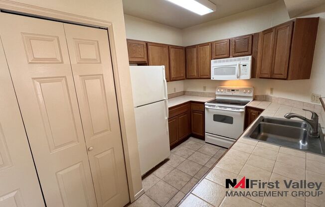 1 bed, 1 bath, $1,150, Unit Unit 3105