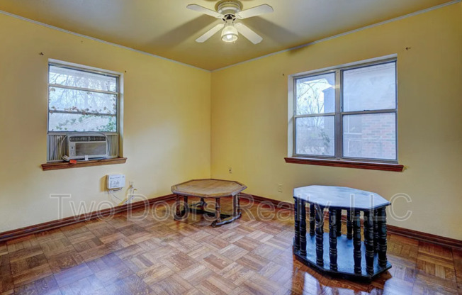 1221 NE 44 ST