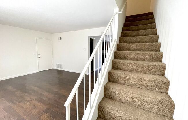 2 beds, 1.5 baths, $2,595, Unit 2