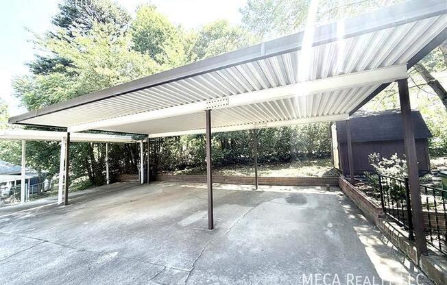 701 ARCHDALE DR