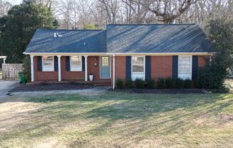 3 BR Brick Ranch with Fenced Yard in Starmount