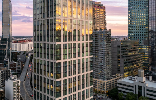 2 beds, 2 baths, $6,800, Unit 12C
