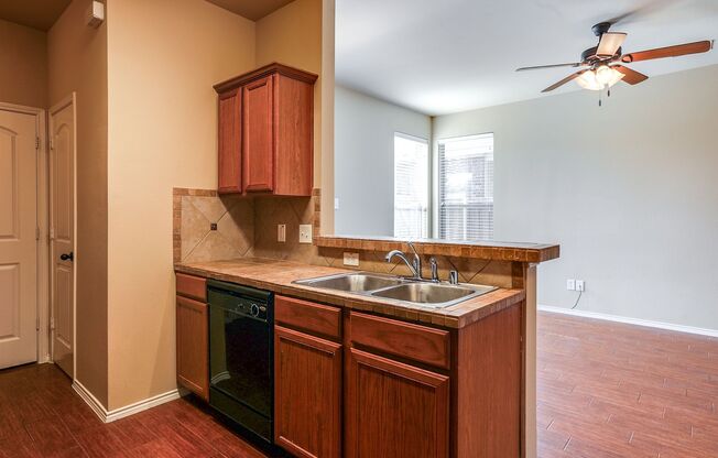 3 beds, 2.5 baths, 1,298 sqft, $1,895, Unit 1329 Piedmont Drive