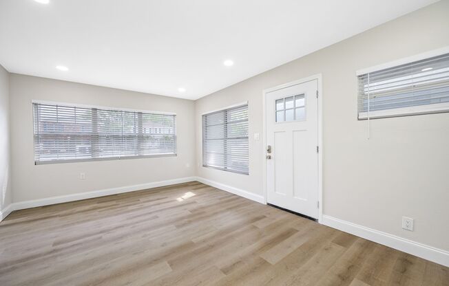140 East Davis