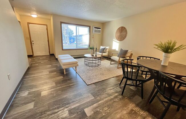 3 beds, 1.5 baths, 1,145 sqft, $1,095, Unit 300-6