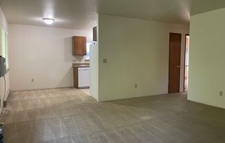 2 beds, 1 bath, 822 sqft, $1,295, Unit D