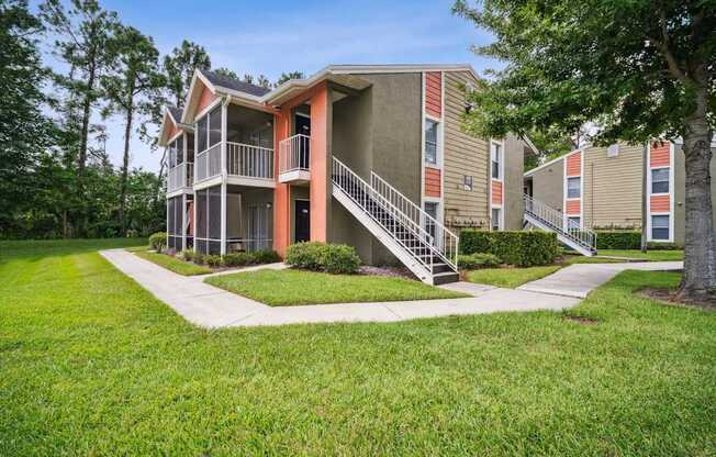 Exterior of Latigo 27