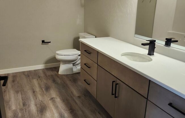 1 bed, 1 bath, 575 sqft, $1,325, Unit 209