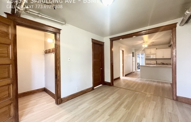 2543 N Spaulding Ave