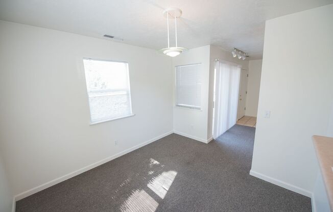 2 beds, 1 bath, $1,749, Unit 5