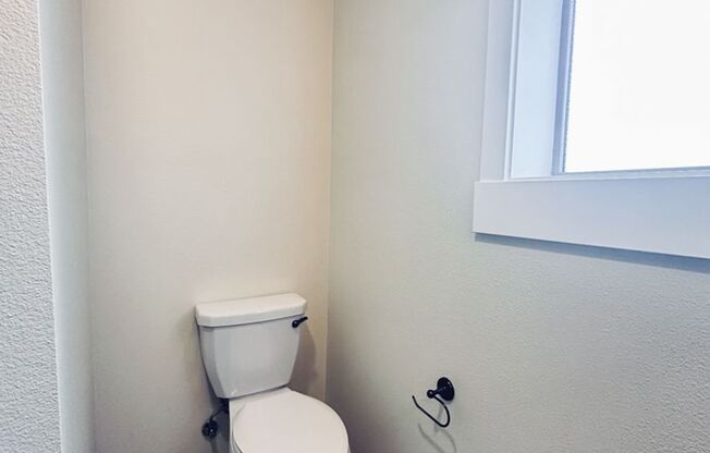 1 bed, 1 bath, 690 sqft, $1,200, Unit Cap6