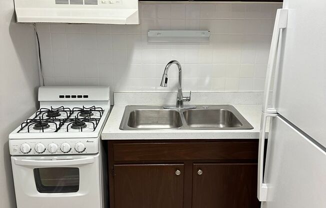 Studio, 1 bath, $1,395, Unit 308