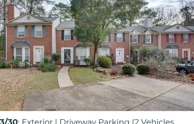 2951 LEXINGTON TRCE DR SE