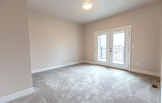 3 beds, 2.5 baths, $2,495, Unit 200