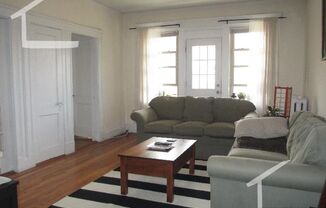 Amazing Allston two Bed Right on the Cusp of Brookline...