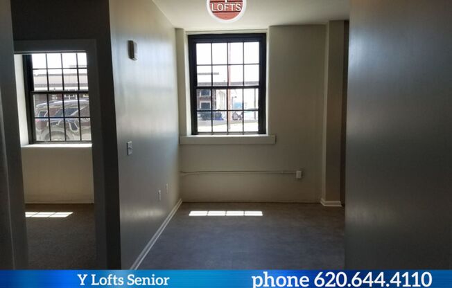 2 beds, 1 bath, 808 sqft, $1,140, Unit 001