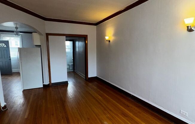 Studio, 1 bath, 600 sqft, $1,350, Unit 4828-2E