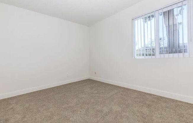 2 beds, 1 bath, 760 sqft, $1,435, Unit 06-106